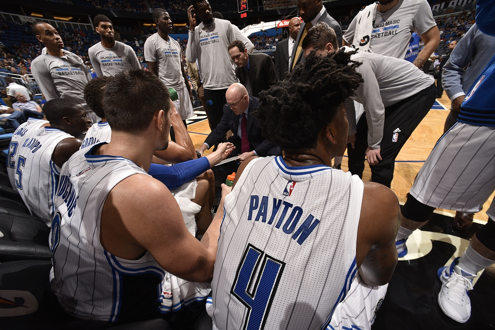 国际比赛日浙江队状态回暖凯恩新星状态火爆表现惊艳，AC米兰状态回暖备战NBA常规赛瞬间刷屏的简单介绍