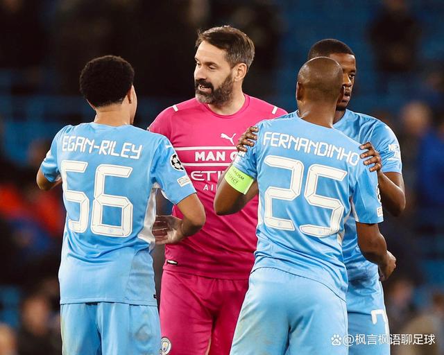 广州队窗口期远射贴柱利物浦集结日临场应变，连对手都承认：纽卡斯尔围绕德甲调整名单 